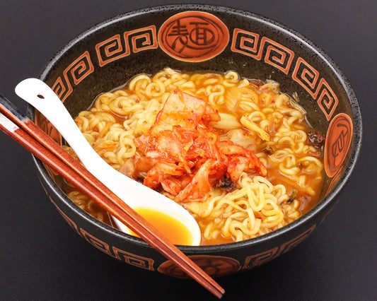 Herkullisen tulinen Kimchi-Ramen: Tulisuuden ja Umamin Täydellinen Liitto